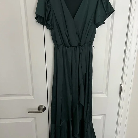 Nicole Miller Dresses | Nicole Miller Deep Green Maxi Dress | Color: Green | Size: S | Mayddaq's Closet Nicole Miller Dresses | Nicole Miller Deep Green Maxi Dress | Color: Green | Size: S | Mayddaq's Closet
